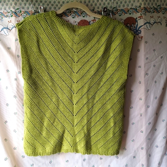 Green Knitted Cleo Sweater Vest - Picture 3 of 8